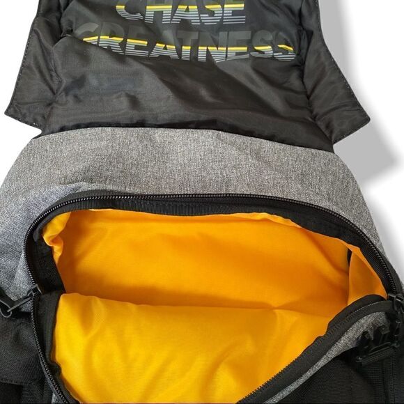 Under Armour X Project Rock Vanish Regiment “Heather Gray” Backpack 1325331-040 - Picture 5 of 9